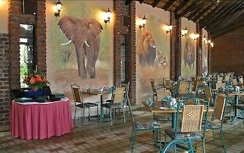 Golden Leopard Resorts - Manyane Resort Mogwase Bagian luar foto